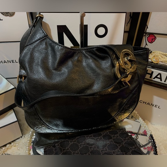 Beautiful EUC Authentic GUCCI hobo with signature G. - Picture 9 of 13